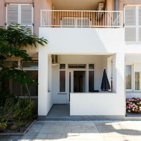 Apartment Rosemary 24 Крк Екстер'єр фото