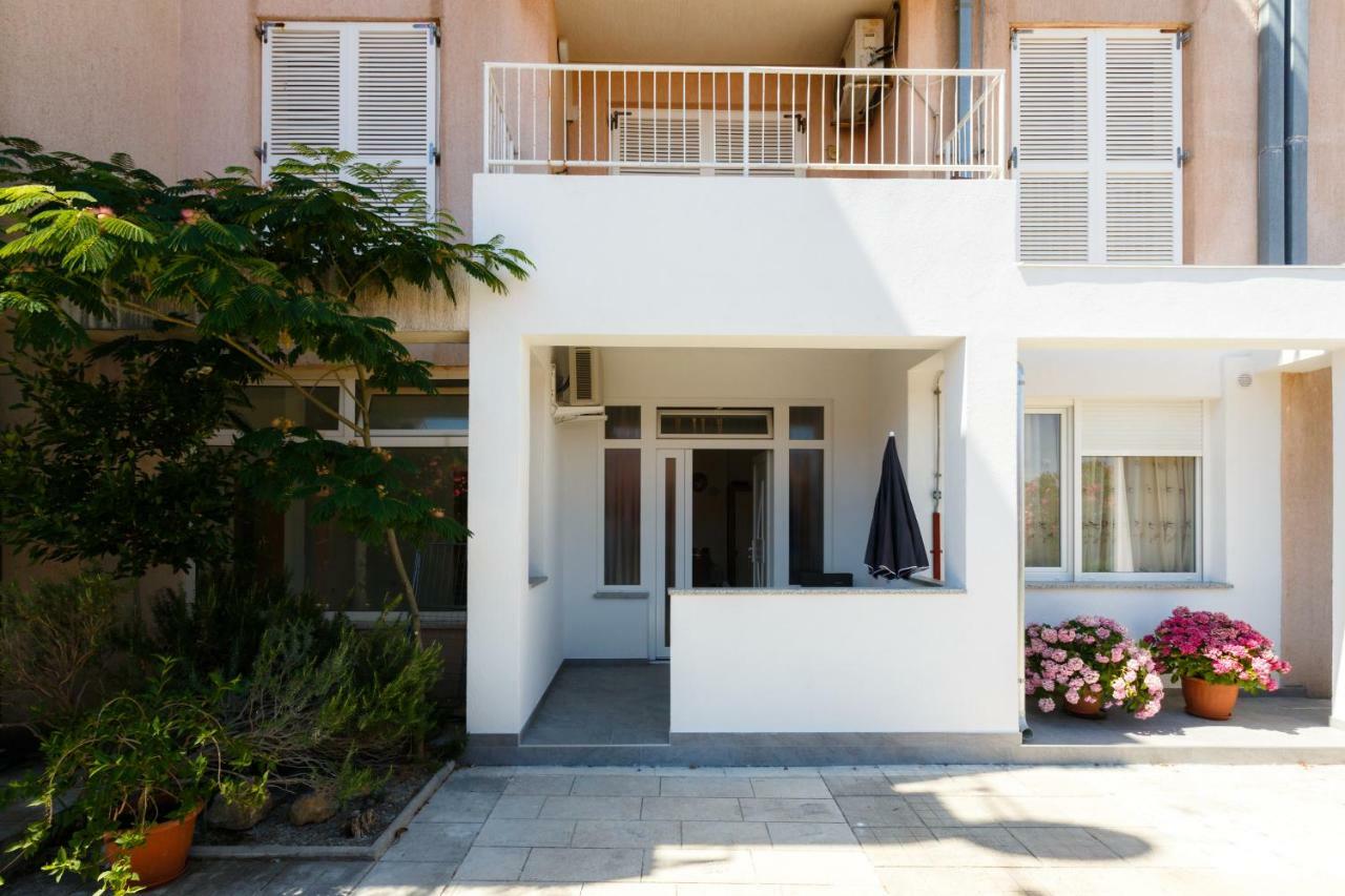 Apartment Rosemary 24 Крк Екстер'єр фото